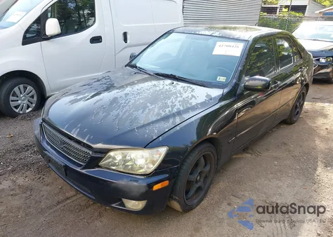 2002 Lexus Is 300 from USA, damaged, VIN JTHBD192220058734